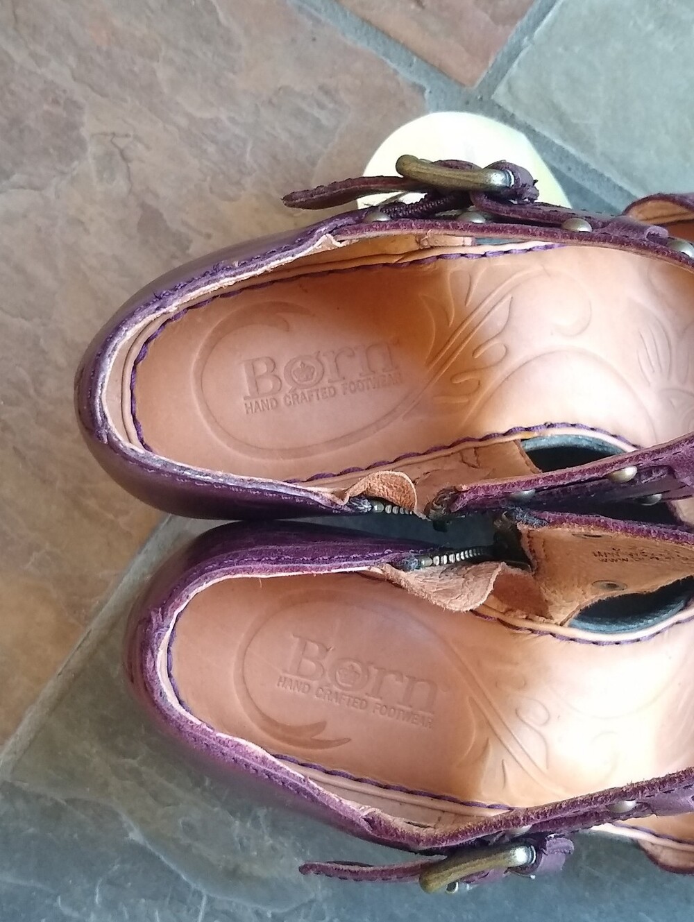 NWT BORN Tierney Platform Clog Sandals 8 Brand New - Picture 9 of 12